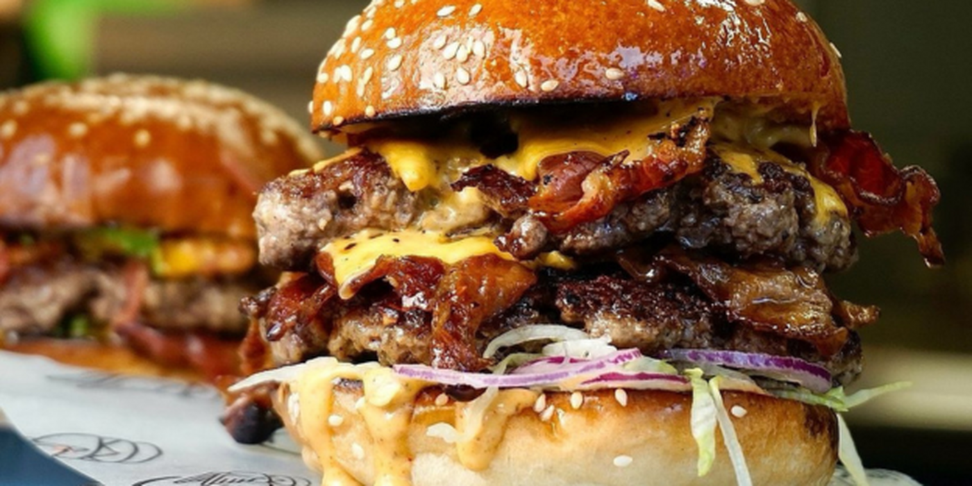 Flying Cows - Burger & Fries